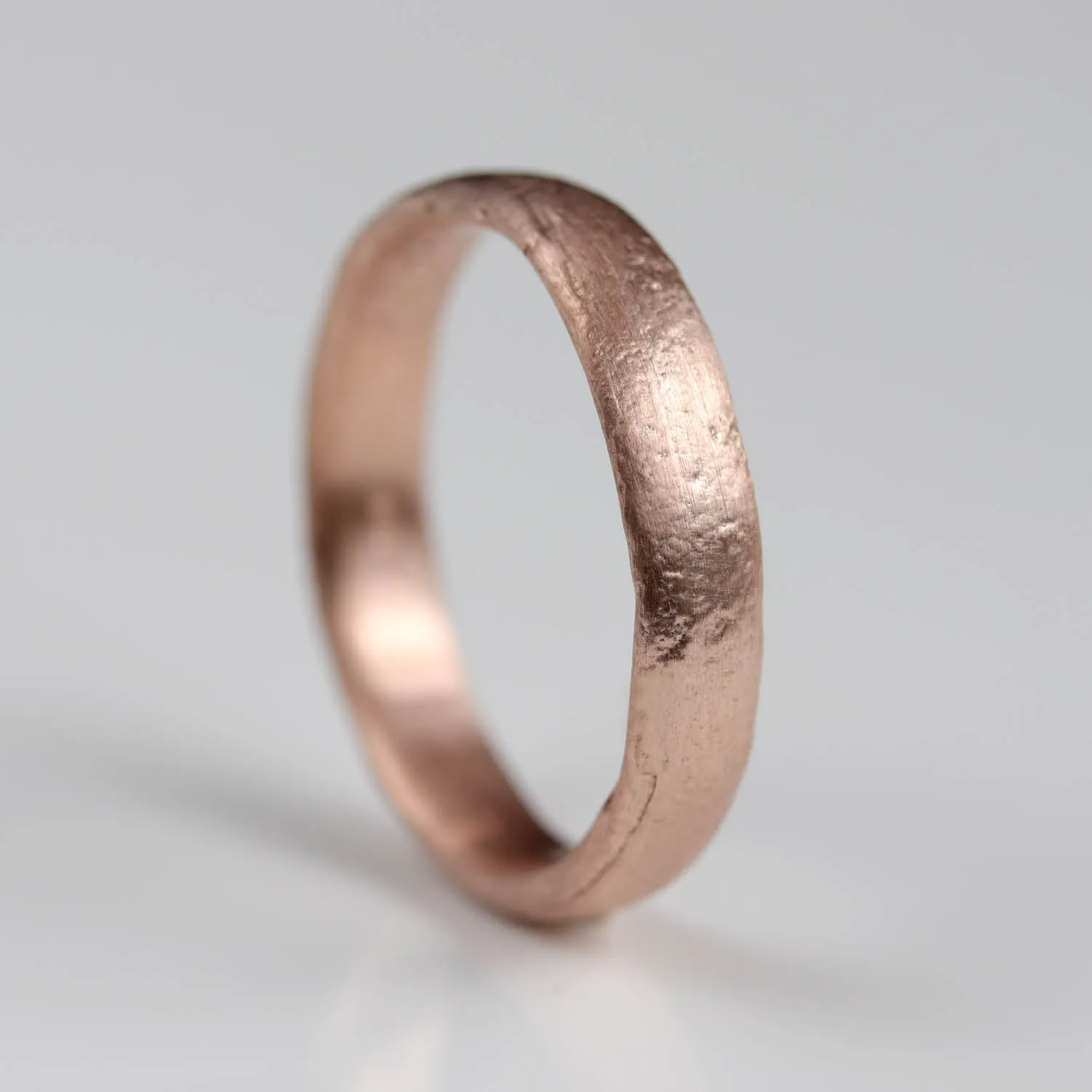 4mm Classic Ancient Textured Band •