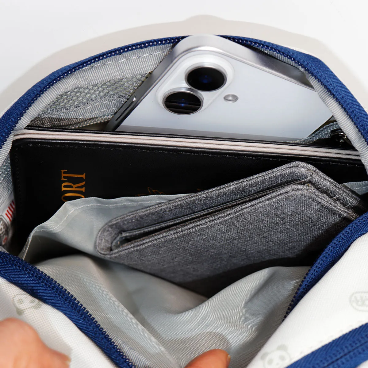 914 Shoulder Bag