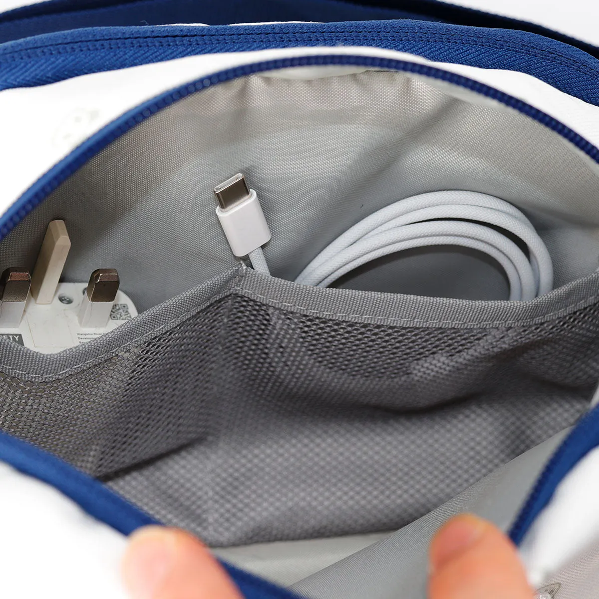 914 Shoulder Bag