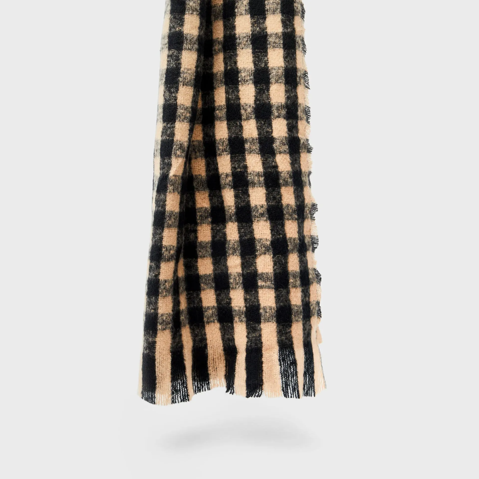 BerriesJam - Stylish Contrast Color Scarf