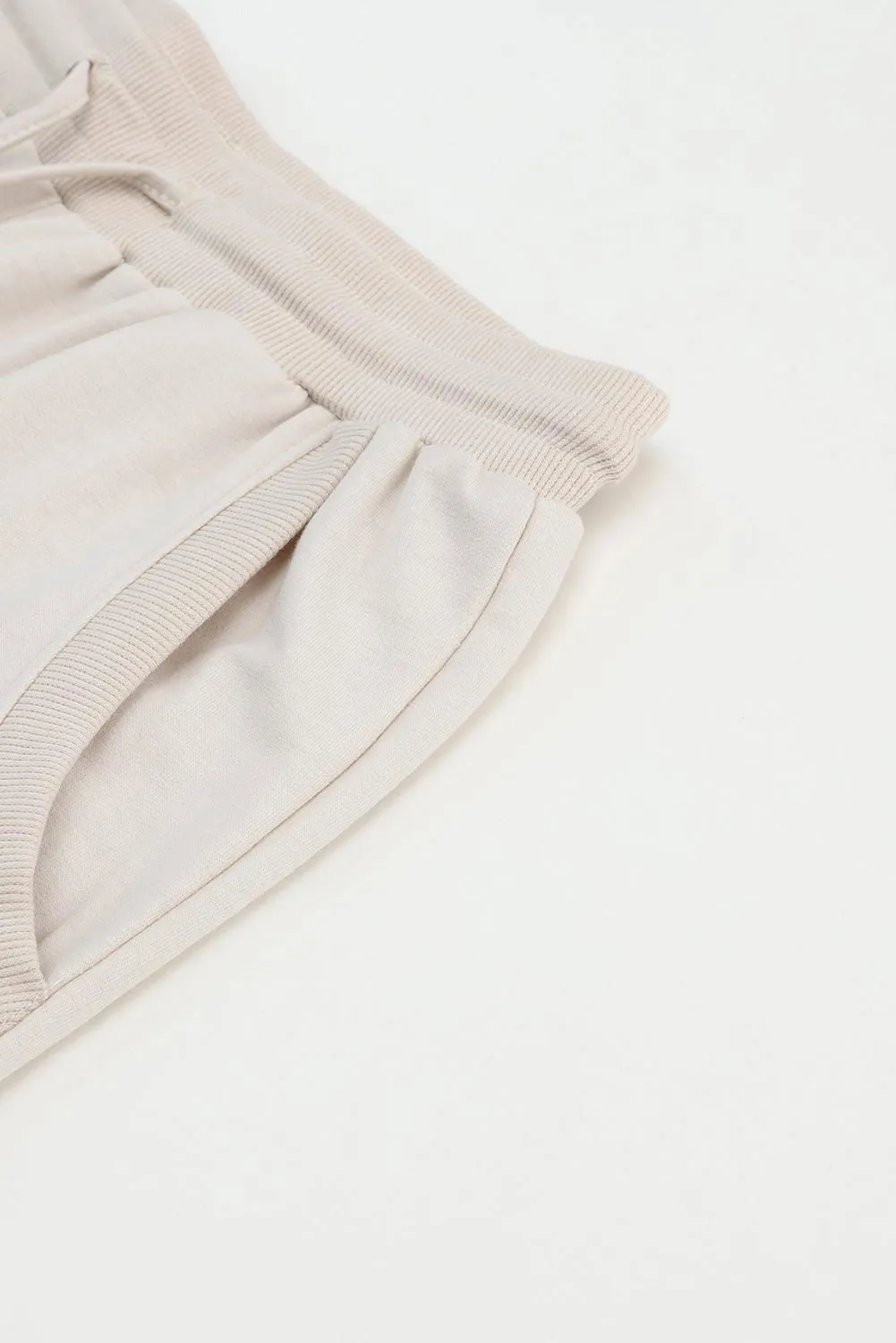 Comfy Lounge Set: Stylish & Comfortable for Any Occasion