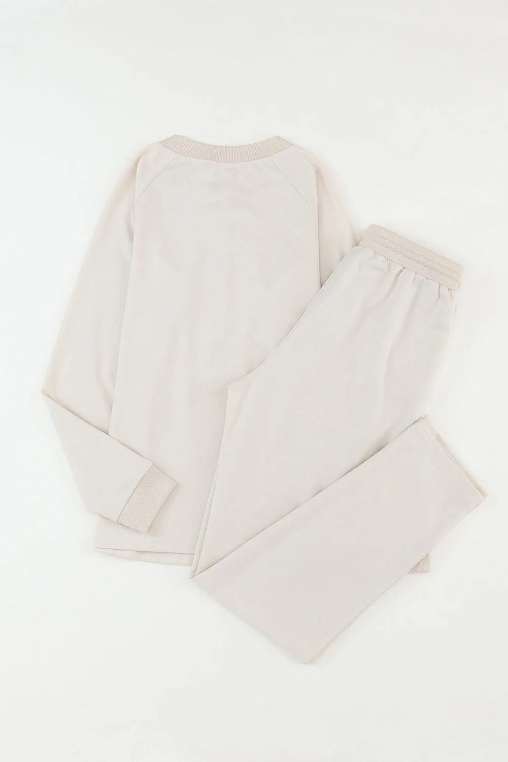 Comfy Lounge Set: Stylish & Comfortable for Any Occasion