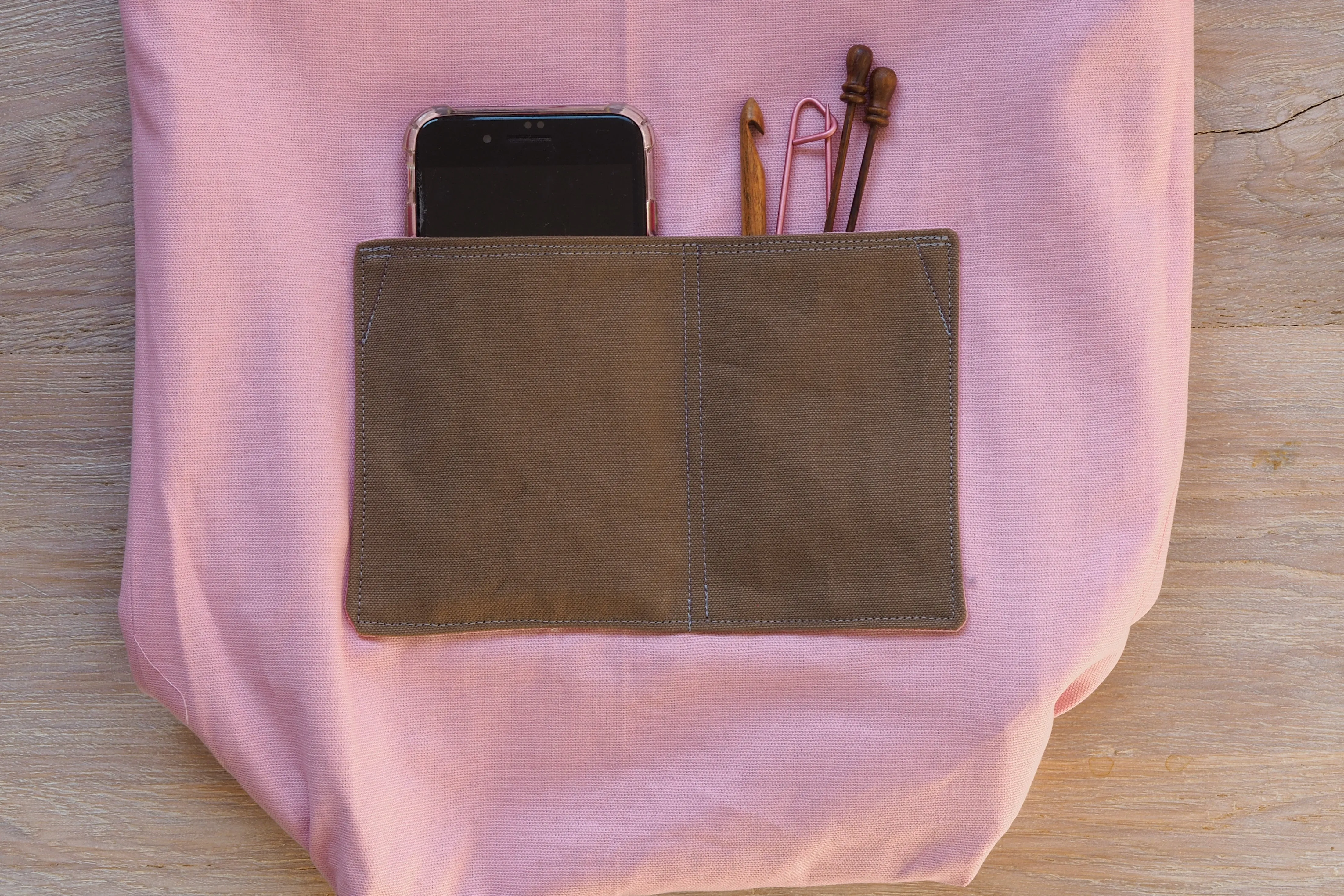 Roll & Stroll Bag - Saddle - printed