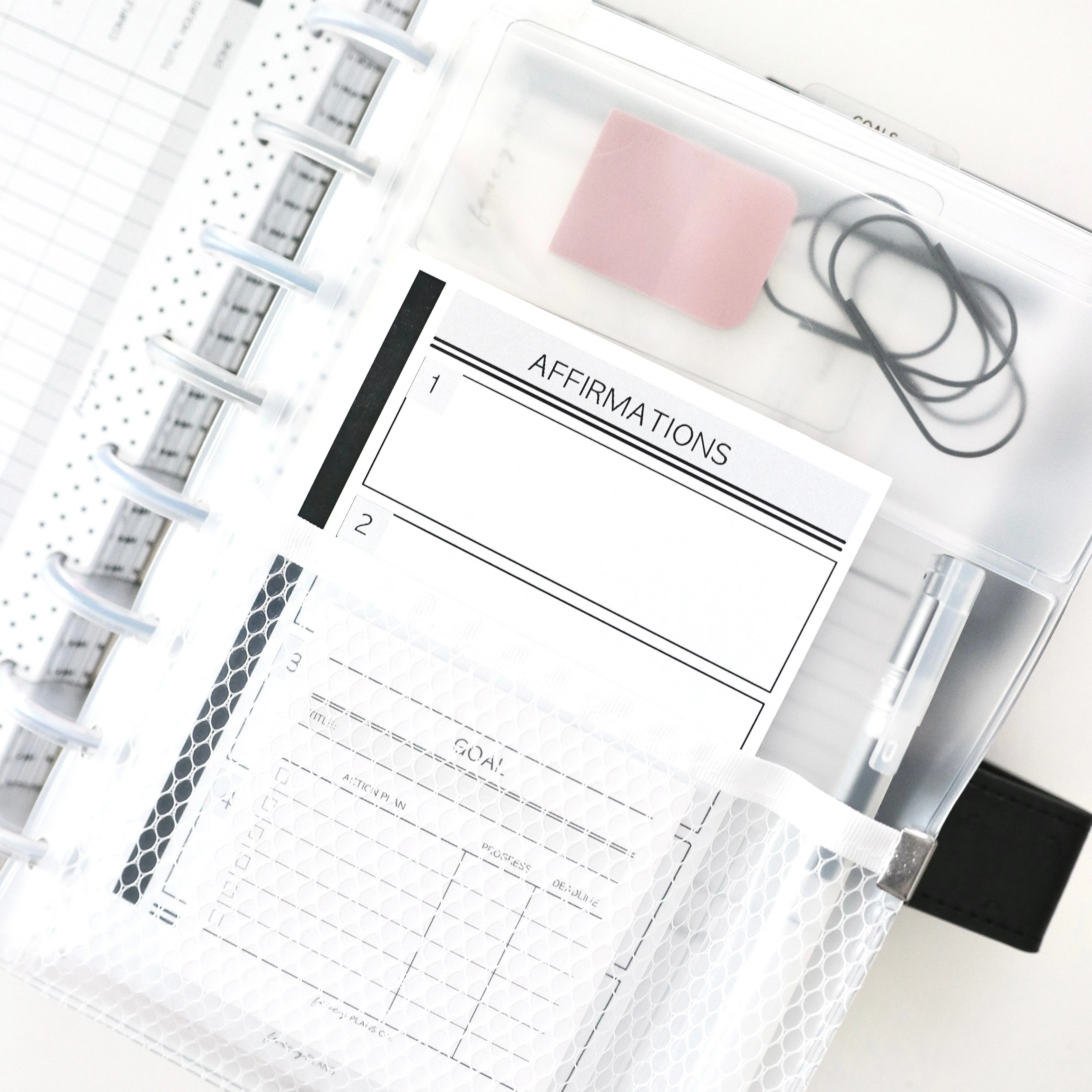 Snap-In Multi-Functional Zipper Pouch