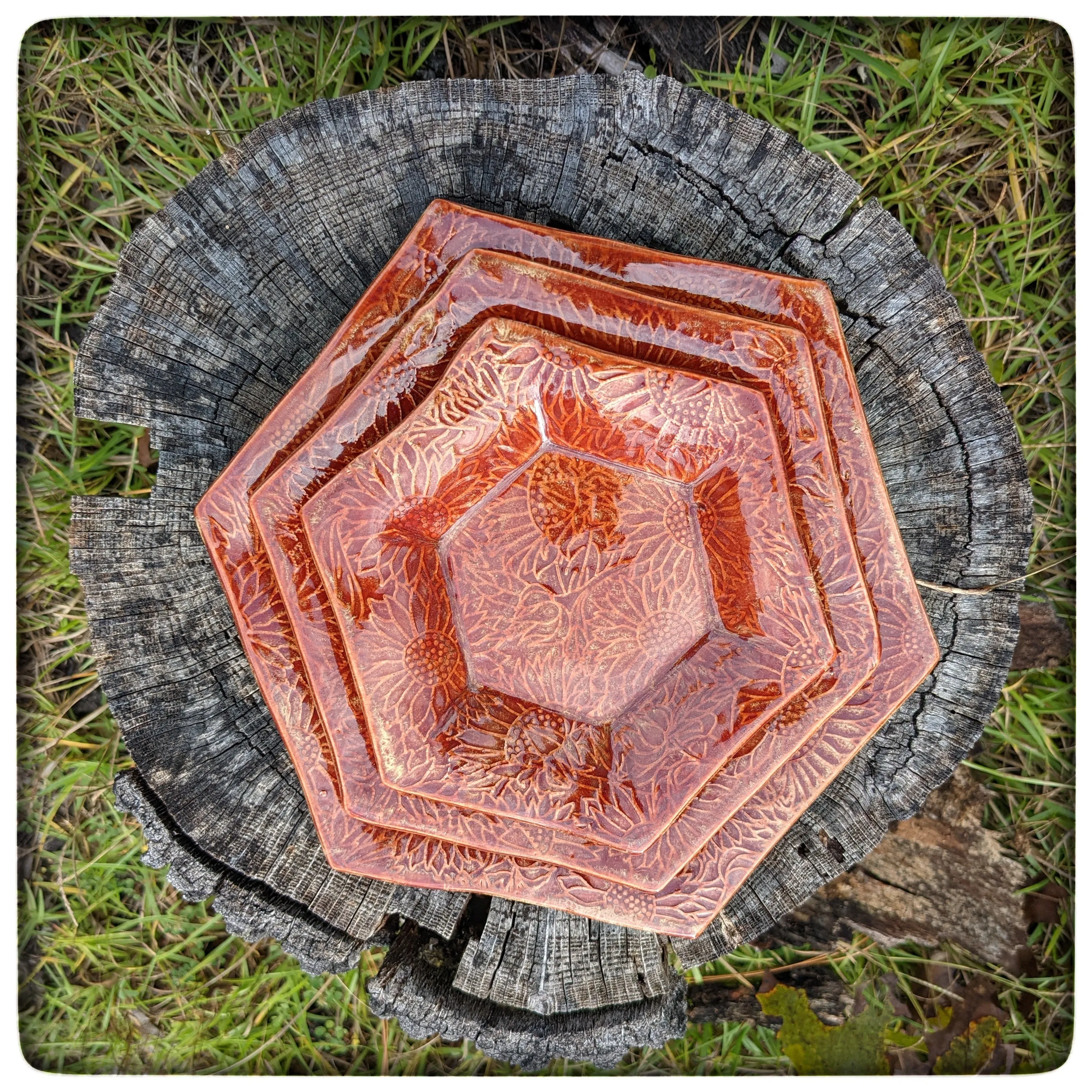 Sunflower hexagon dish (5.5 inch)