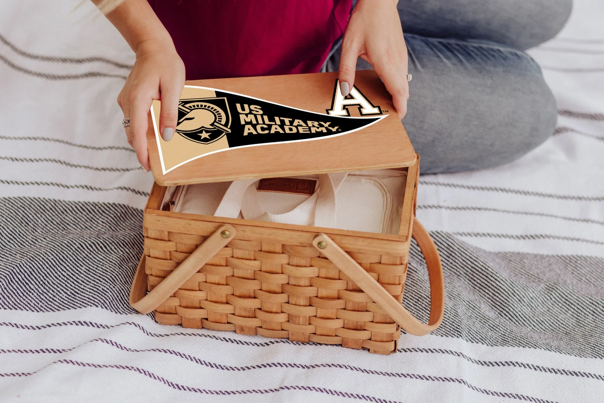 West Point Black Knights - Poppy Personal Picnic Basket